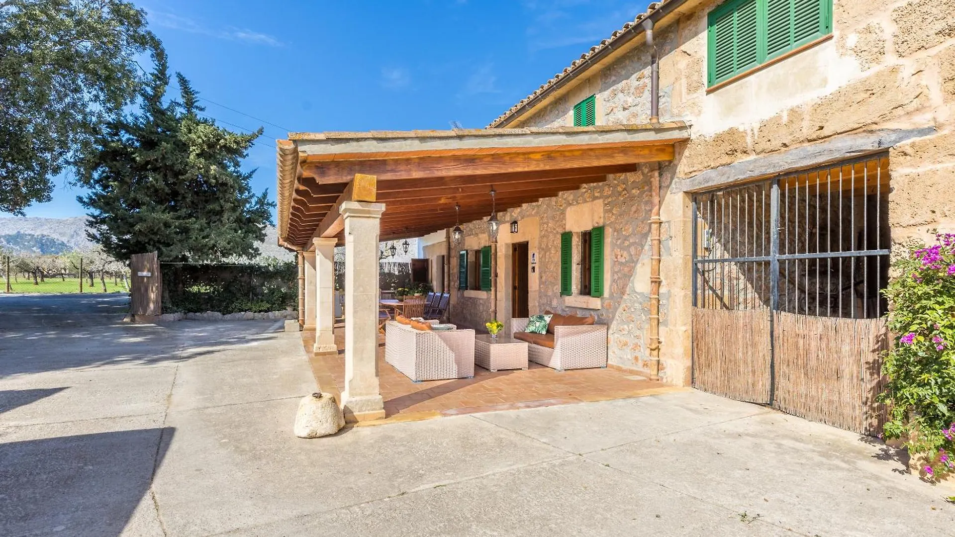 Can Pou Petit Pollenca Villa